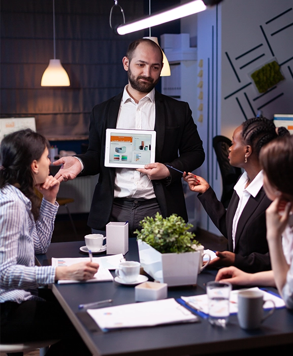 Challenges of Bespoke Software Development Challenges of Bespoke Software Development